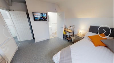 En-suite room available to rent  Main Photo