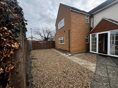 Furnished 5 Bed house Main Photo