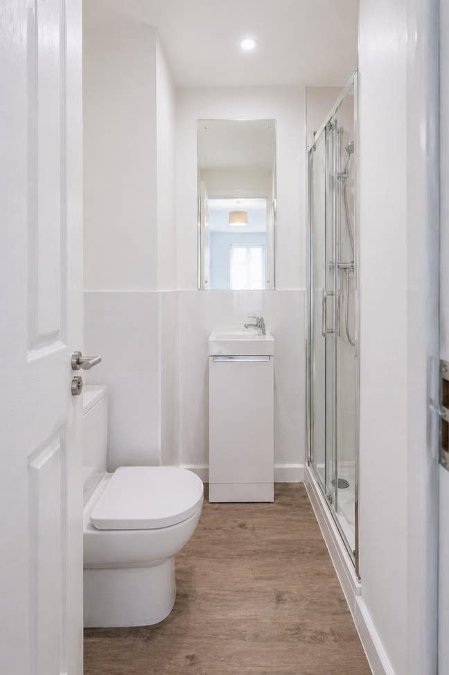 Double En-suite In Professional House Share Main Photo