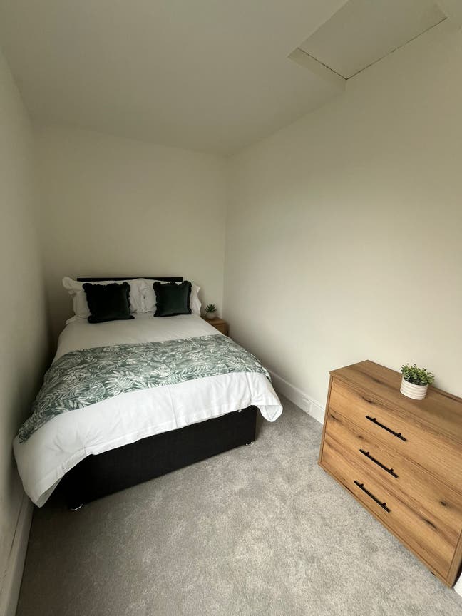 🏡Double Room in Fratton - Close to St Marys🏡  Main Photo
