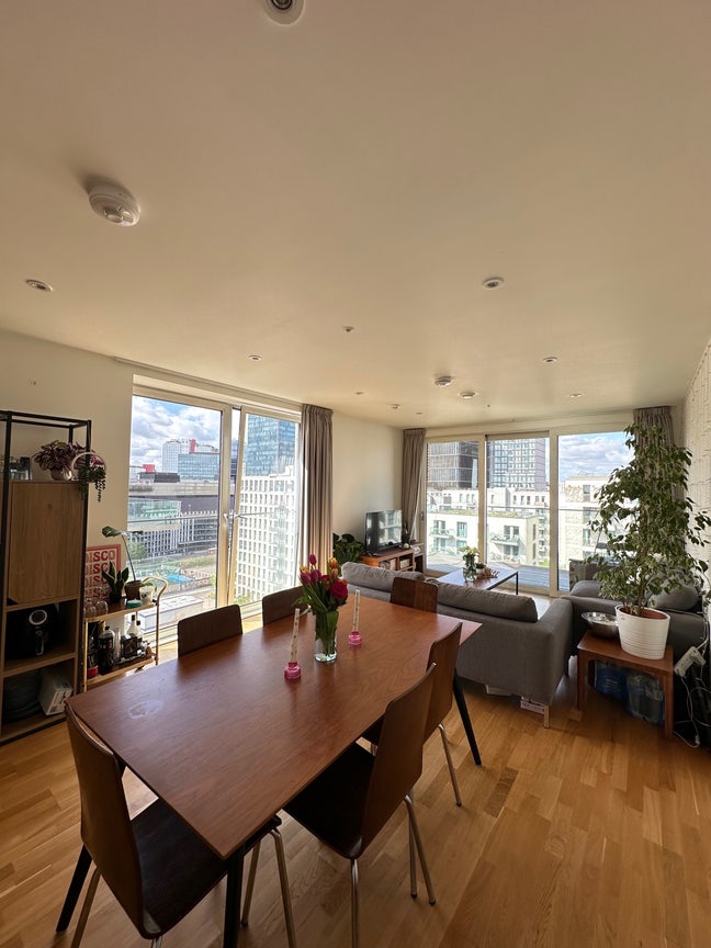  ☀️Double Room in Stratford – July Move-in Main Photo