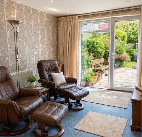 2 Rooms for Rent – Shared Living Space Main Photo