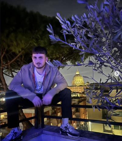 Hey looking for a room/flat share. Main Photo