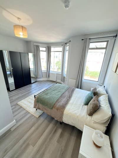Modern En-suite & Double Room Near Turnpike Lane Main Photo
