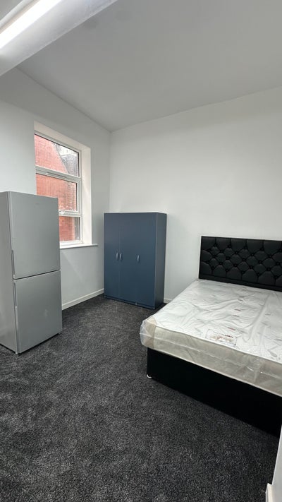 All Bills Including Rooms in Preston City Centre Main Photo