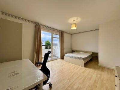 Four Welcoming Double Rooms in Kingston Main Photo