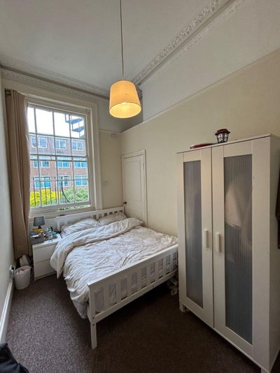 3 rooms are available in - BN3 1FL Main Photo