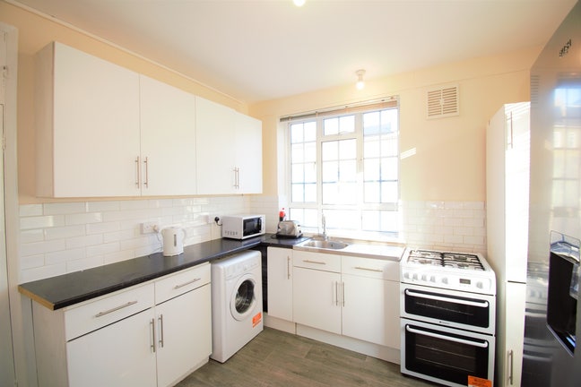 Good Opportunity , Close to Central Line !   Main Photo