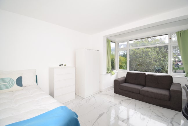 2 Modern Double / Wembley / 0 deposit Available !  Main Photo