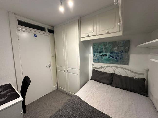 Guildford:Available Rooms in Near Town Centre Main Photo