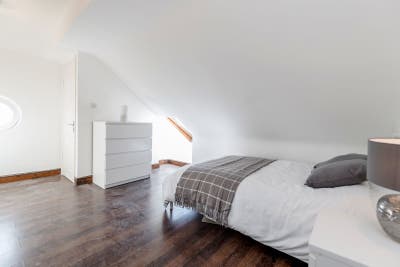 Two Rooms in Feltham Houseshare Main Photo