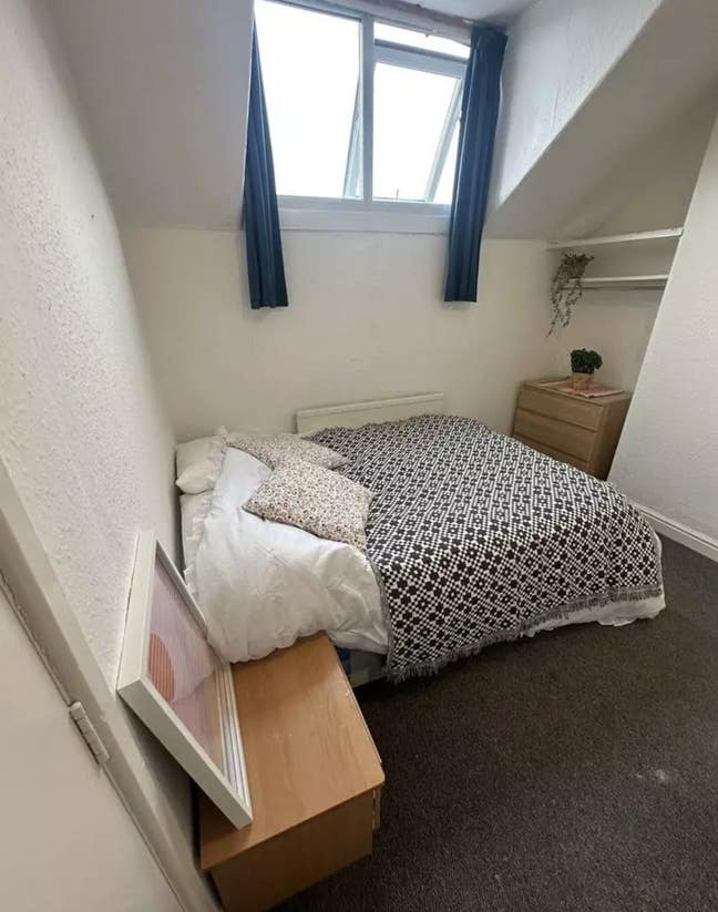 Double room in 6 bed house in fallowfield  Main Photo