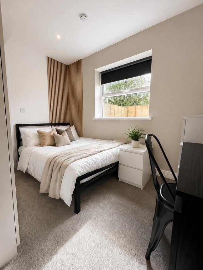 Brand-New Luxury Double Room's | En-Suites🏠  Main Photo