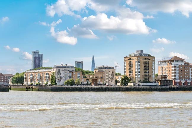 Room Available in a Shared House Main Photo