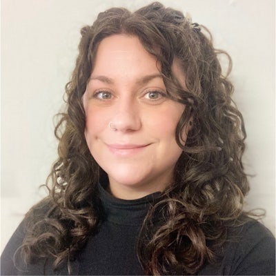 Professional Female seeks a double room Main Photo