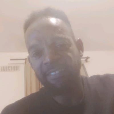 43 year old Male seeks a single or double room Main Photo