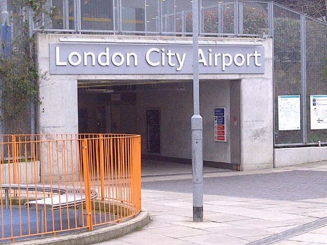 Primo Pad.  London City Airport   2BD 2BTH *View* Main Photo