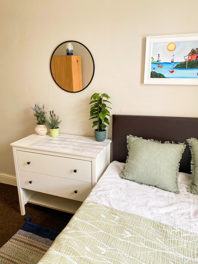 Bright Double Room in Clean and Friendly Professio Main Photo