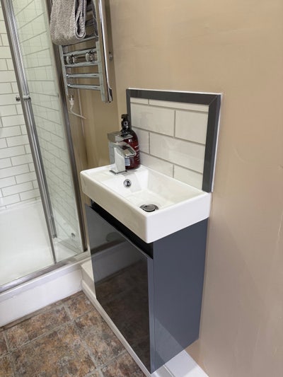 Spacious  double room with own bathroom  Main Photo