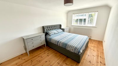 Bedroom in Narberth  Main Photo