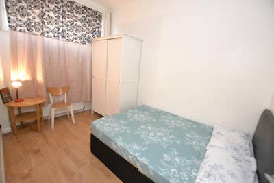 1 Bed Ground Floor Flat with Private Patio Main Photo