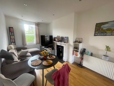 Roof terrace, 2-bath, 1min to Hampstead Heath Main Photo