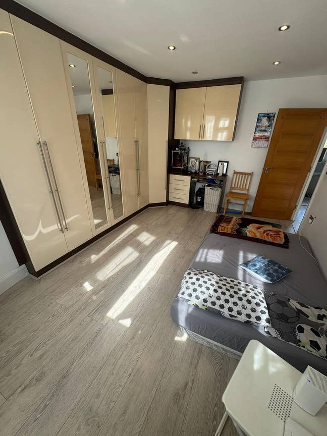 Double Bedroom Main Photo