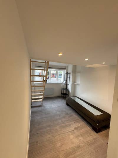 New built 1 bed flat on Kenton road Main Photo