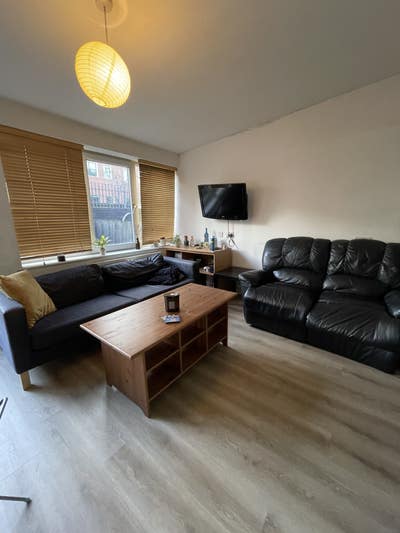Nice Double Room in the heart of  Shepherd’s Bush Main Photo