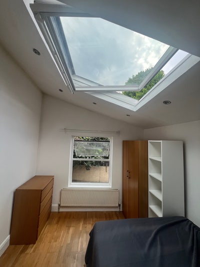 Rainbow St double bedr'm in great house available Main Photo