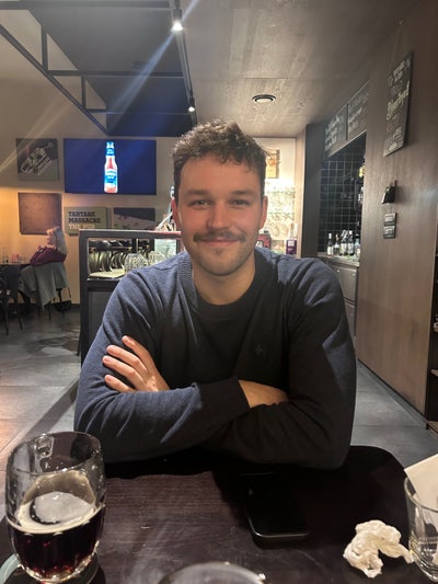 Young Professional Seeking House Share Main Photo