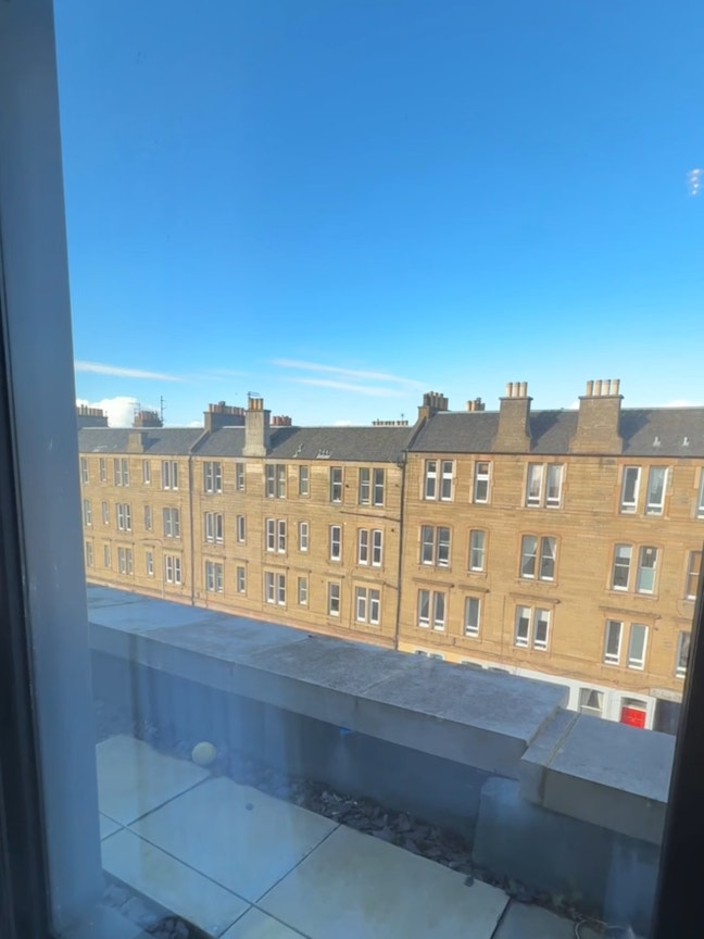 Edinburgh studio sublet at a bargain price Main Photo