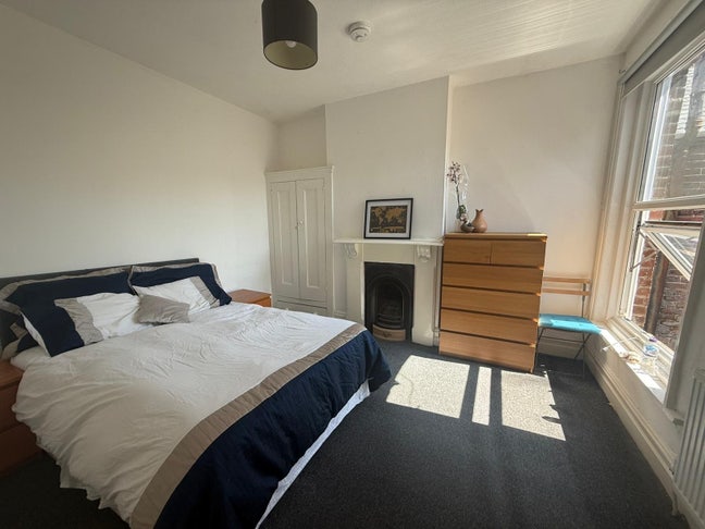 All inclusive - Massive Room near Albert Rd Main Photo