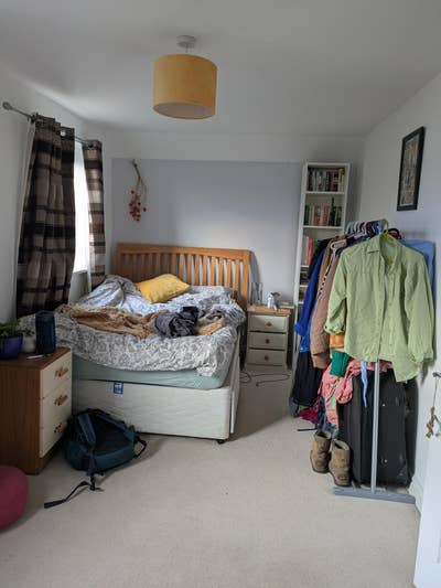 Calm spacious vegetarian queer-friendly home Main Photo