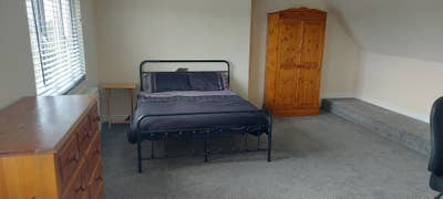 Gigantic room, ensuite plus home office Main Photo