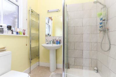 Spacious Double Room | All Bills Inc. | En-Suite | Main Photo