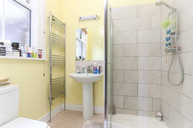 Spacious Double Room | All Bills Inc. | En-Suite | Main Photo