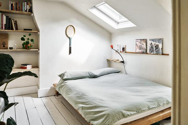 Quiet and bright room in Brixton/Stockwell. Main Photo