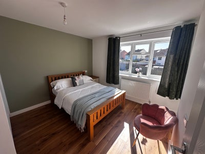 Luxury Boutique-Style En-Suite Rooms Near JR  Main Photo