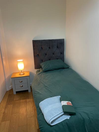 Single Room in Prime SW6 2QR Main Photo