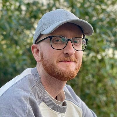 25 Year old Professional looking for a place! Main Photo