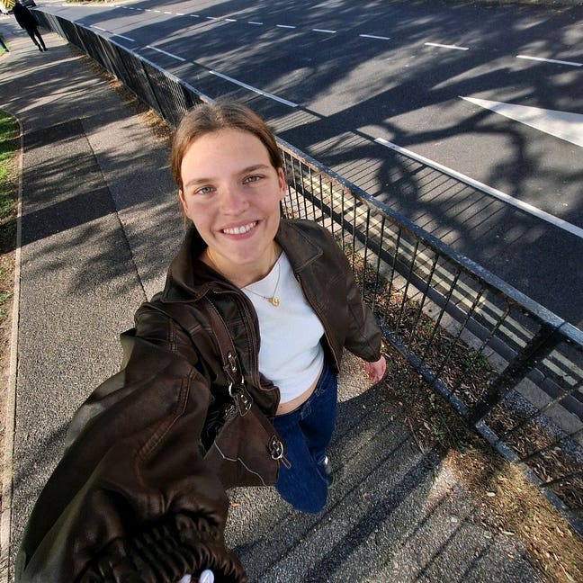 Hi, I’m Annika, 22, an international studen... Main Photo