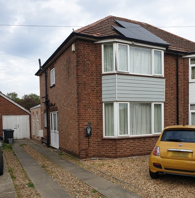 1 Bedroom in a Semi-Detached House Share Main Photo