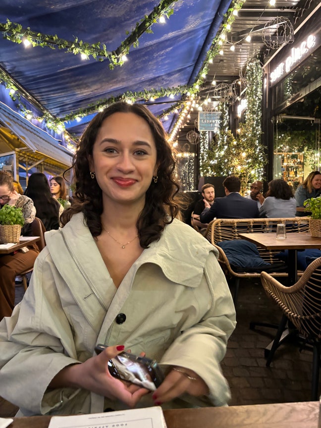 26 year-old professional looking to move asap!🌻 Main Photo