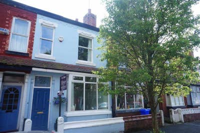 Lovely double room in Whalley Range Main Photo