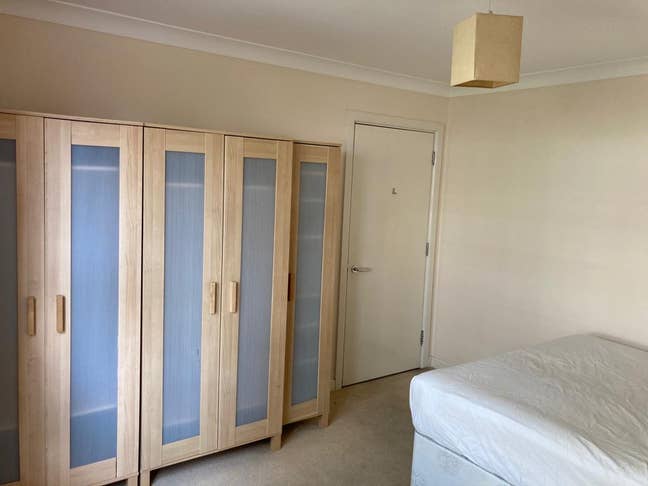 Double bed room in 2bed/1bath Shadwell/Whitechapel Main Photo