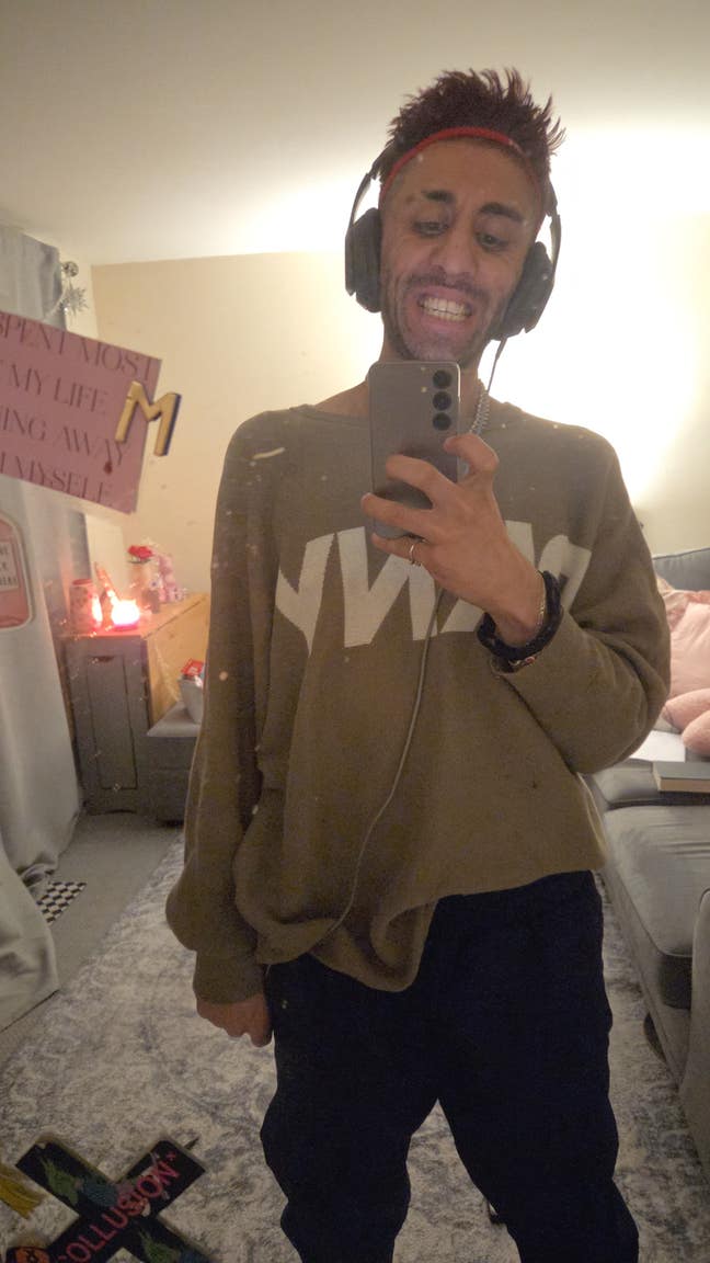 34 year old Male seeks a double room Main Photo