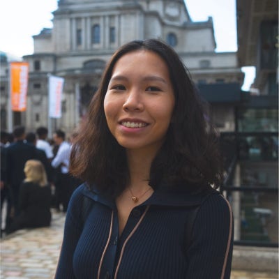 Professional Female seeks a single or double room Main Photo