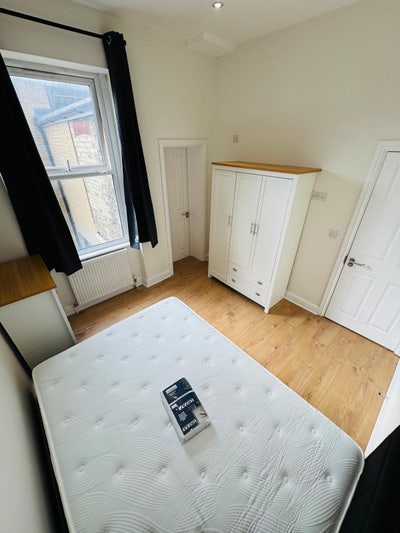 Brand New Ensuites  inHarringay-All Bills Included Main Photo