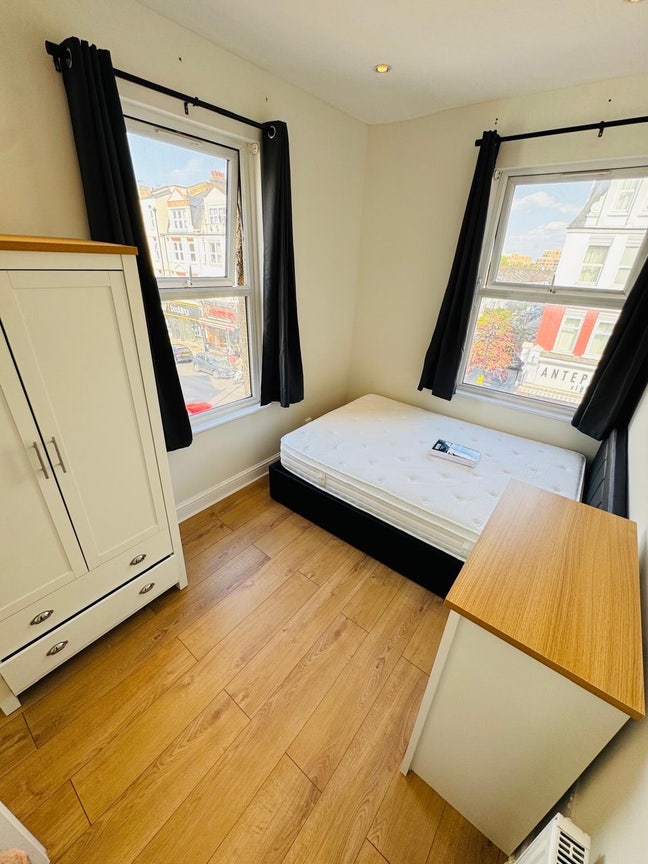 Brand New Ensuite in Harringay -All Bills Included Main Photo